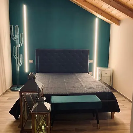 Palazzo Eugenia 3* فاستو