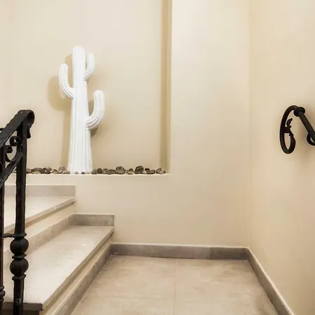 Palazzo Eugenia 3* فاستو