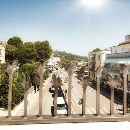 Palazzo Eugenia 3* فاستو