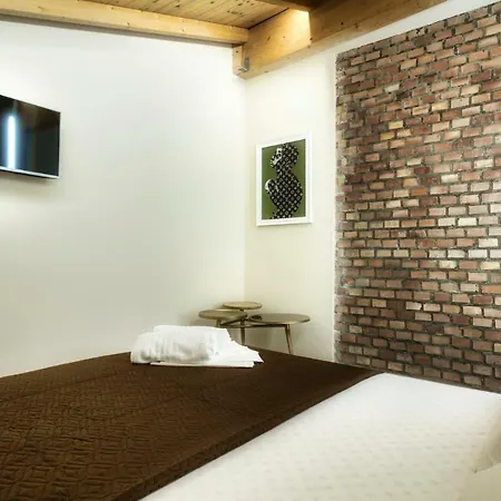 Couette-café Palazzo Eugenia 3*